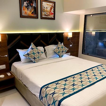 Hotel Unique By Apex Vadodara Luaran gambar